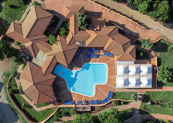 Cozy With Shared Pool Apartamento Aglientu