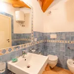 Cozy With Shared Pool شقة
