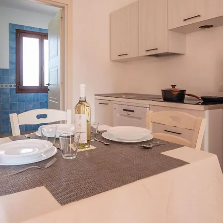 Apartamento Cozy With Shared Pool