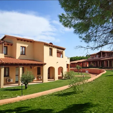 Cozy With Shared Pool * Aglientu