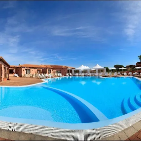Διαμέρισμα Cozy With Shared Pool Aglientu