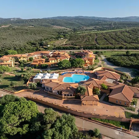 Appartamento Cozy With Shared Pool