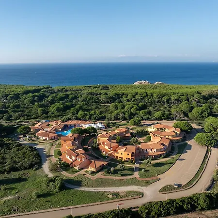 Cozy With Shared Pool *