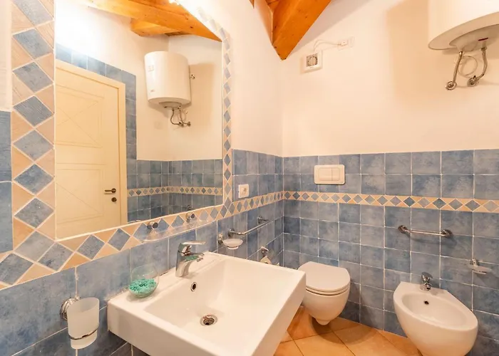 Cozy With Shared Pool Appartamento