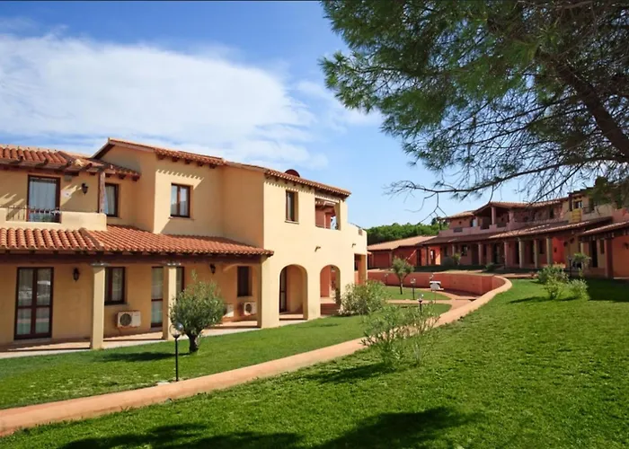 Cozy With Shared Pool * Aglientu