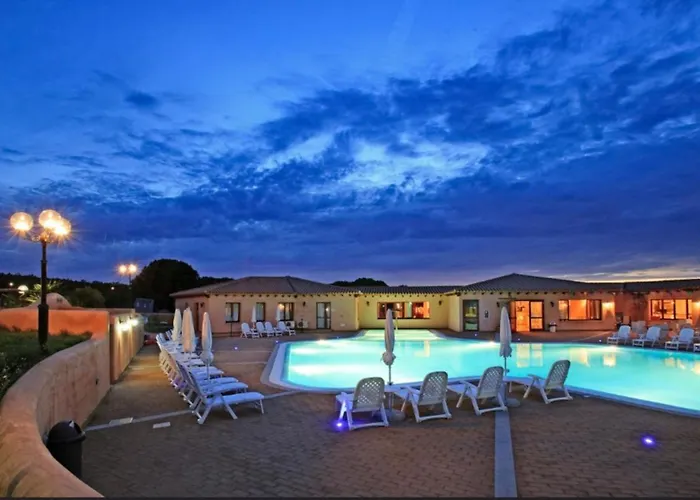 Cozy With Shared Pool